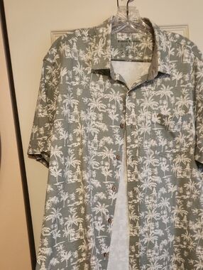 Tailor Vintage Men's Sage Green Palm-Print Short Sleeve Button-Down Shirt